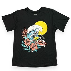 BROOKLYN VERTICAL Black Graphic Crewneck Shirt Skeleton Surfer